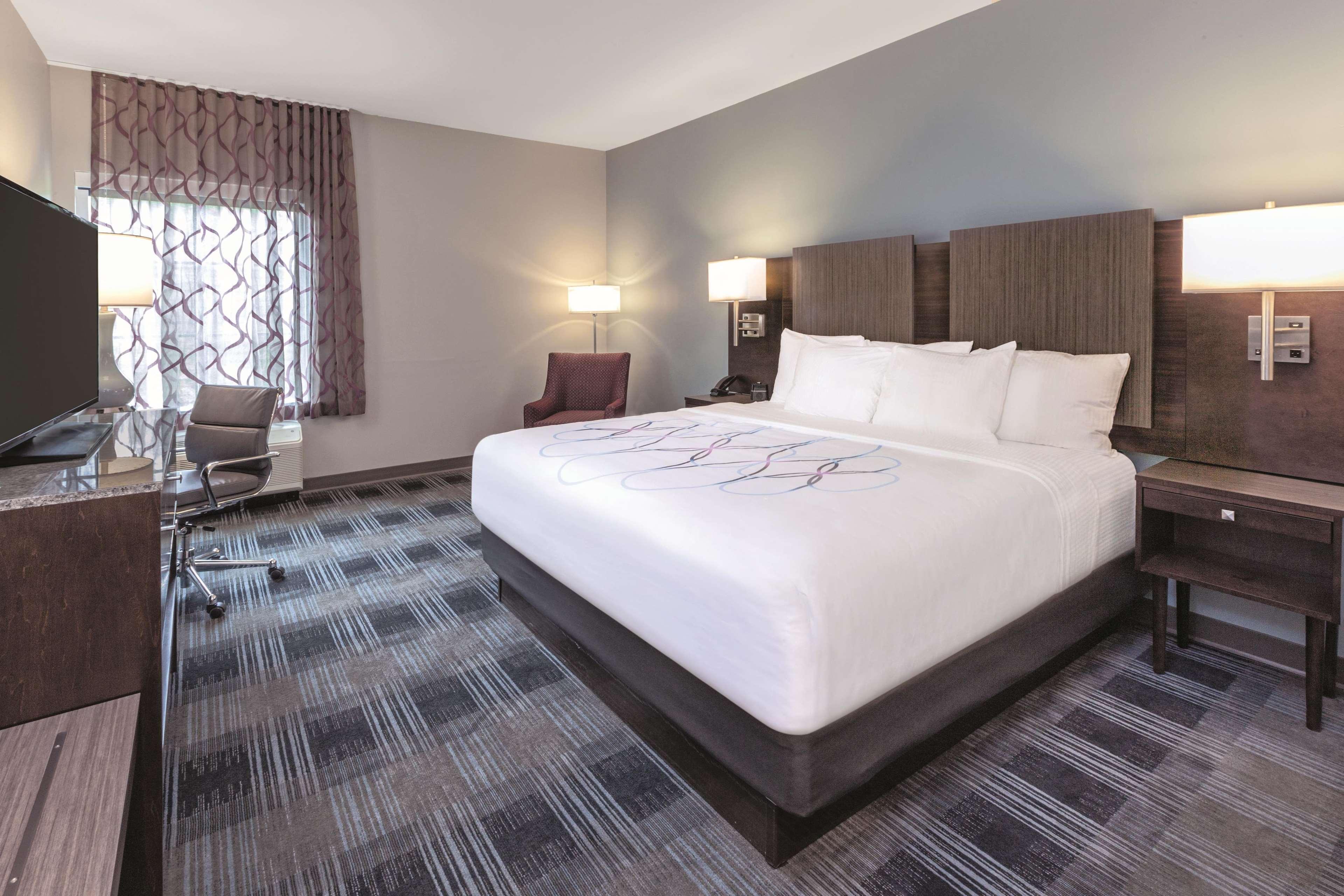 La Quinta By Wyndham Aberdeen-Apg Ngoại thất bức ảnh